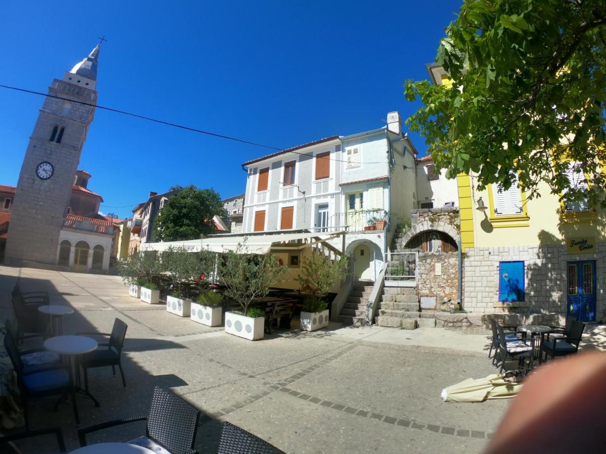 Apartmani Majetic Omišalj Exterior foto